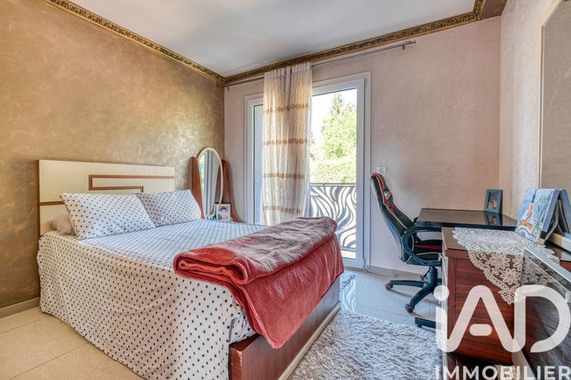 Maison - 190 m² - 8 pièces