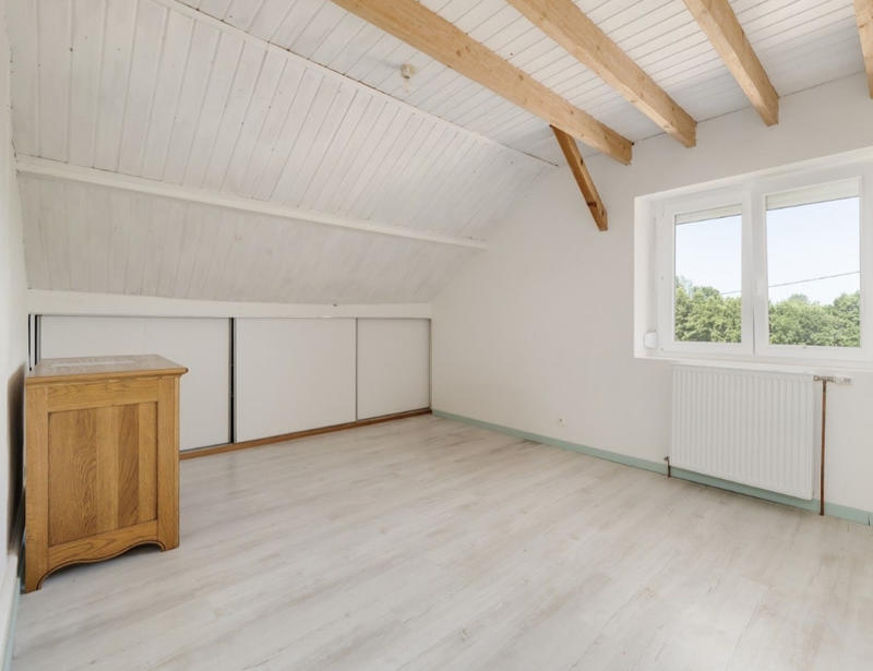 Maison - 221 m² - 10 pièces