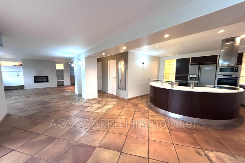 Maison - 173 m² - 5 pièces