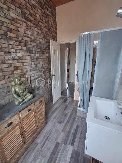 Maison de village - 250 m² - 8 pièces