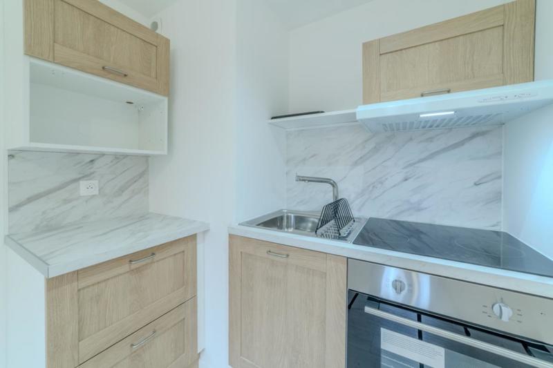 Studio - 18 m² - 2 pièces