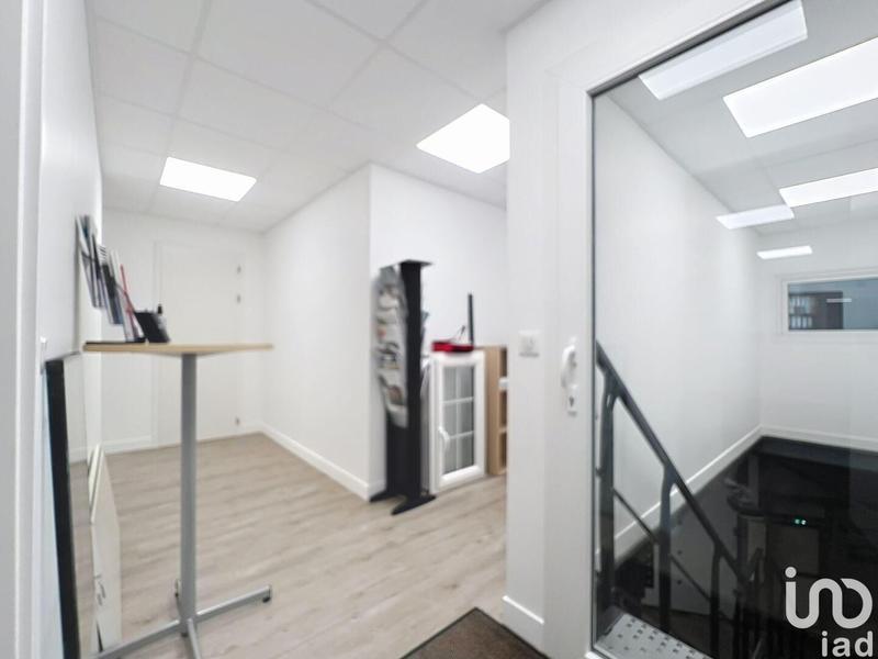 Local commercial - 208 m²