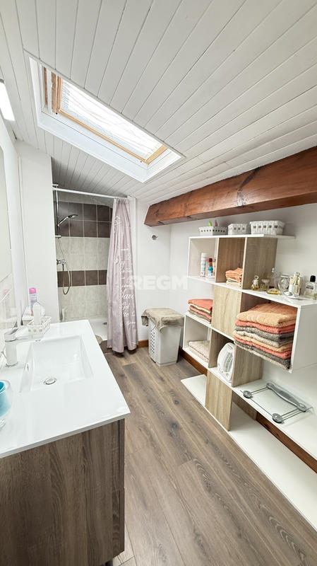 Villa - 183 m² - 6 pièces