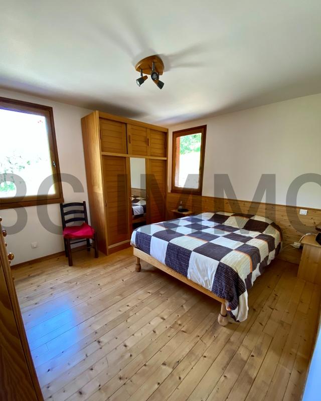 Maison - 229 m² - 4 pièces