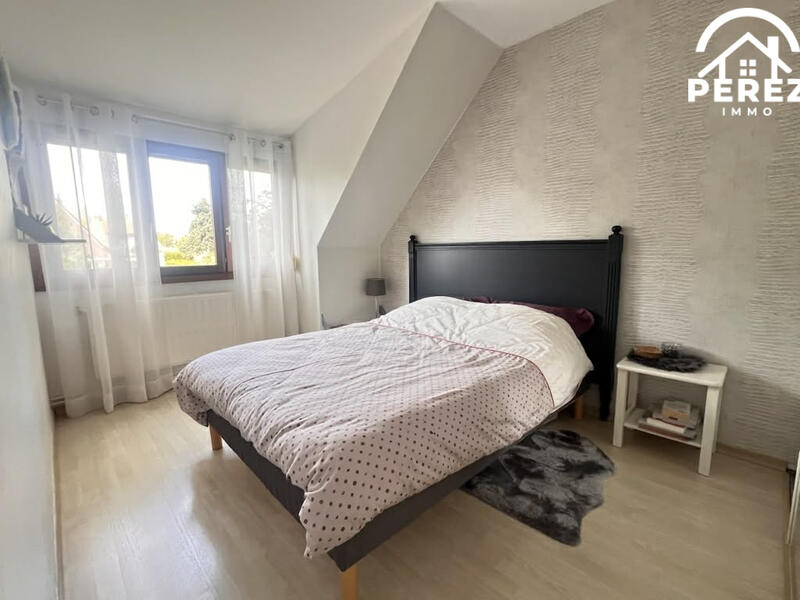 Maison - 140 m² - 5 pièces