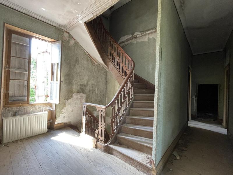 Château - 366 m² - 12 pièces