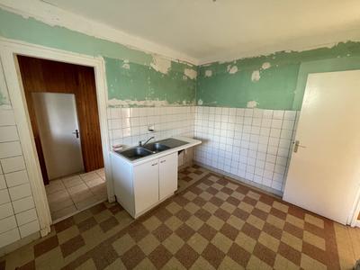 Maison traditionnelle - 76 m² - 4 pièces