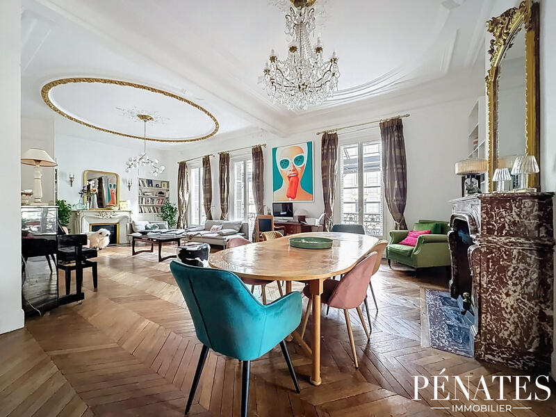 Appartement - 188 m² - 5 pièces