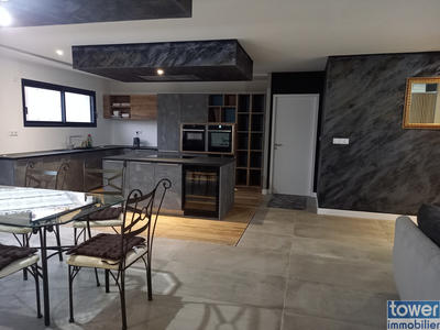 Maison - 144 m² - 5 pièces