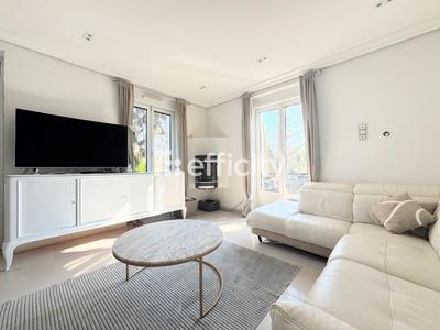 Maison - 170 m² - 7 pièces