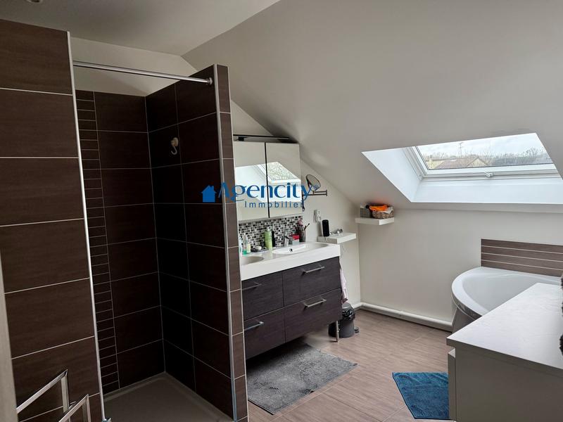 Maison ancienne - 165 m² - 8 pièces