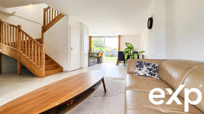 Maison - 93 m² - 4 pièces