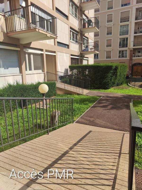 Appartement - 77 m² - 3 pièces