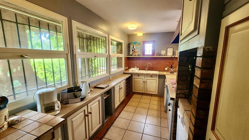 Maison - 335 m² - 12 pièces