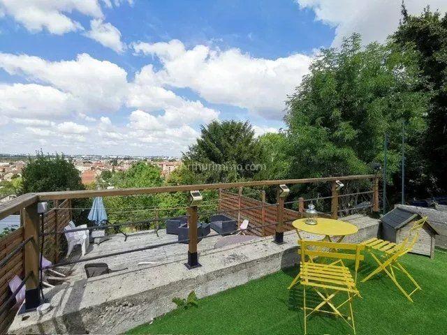 Maison - 110 m² - 6 pièces