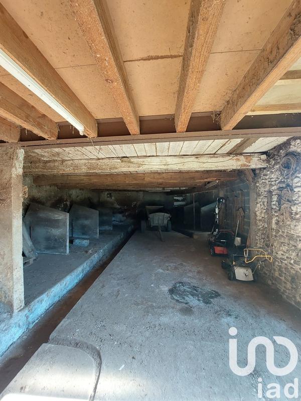 Maison - 180 m² - 8 pièces