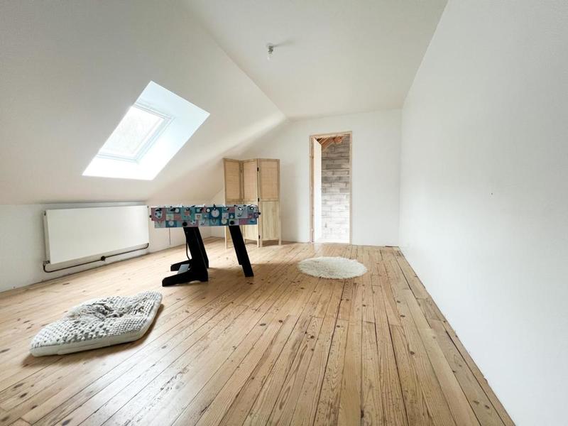 Maison - 100 m² - 7 pièces