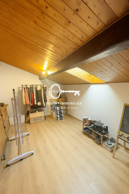 Maison traditionnelle - 95 m² - 5 pièces