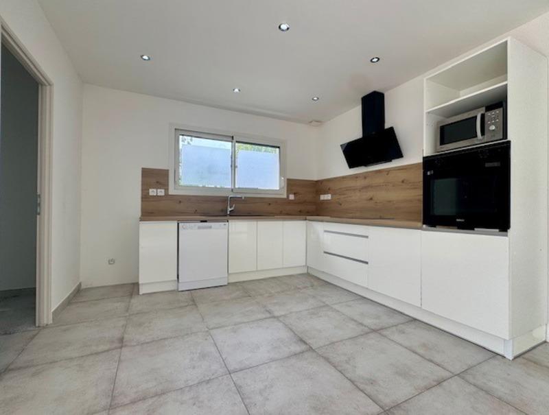 Maison - 92 m² - 5 pièces