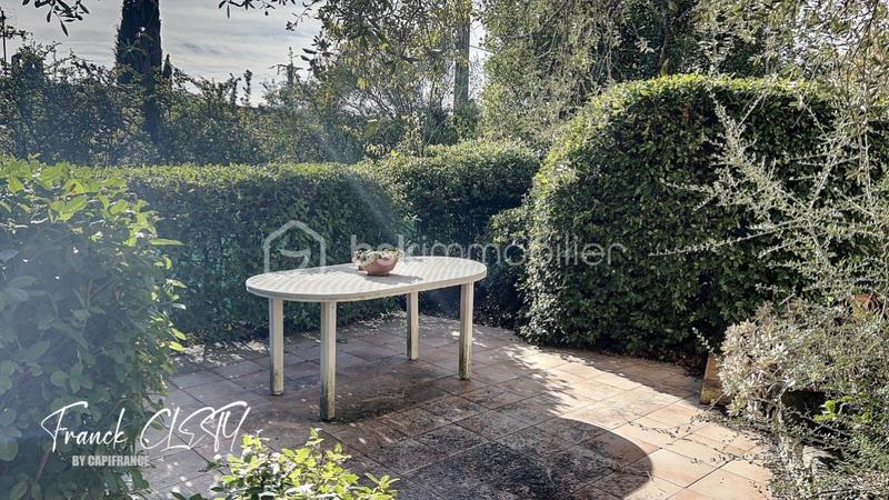 Maison traditionnelle - 102 m² - 4 pièces