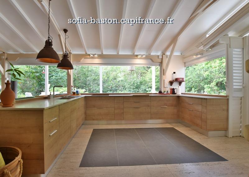 Maison - 345 m² - 5 pièces