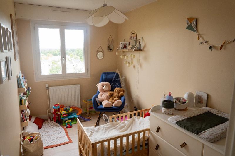 Appartement - 94 m² - 5 pièces