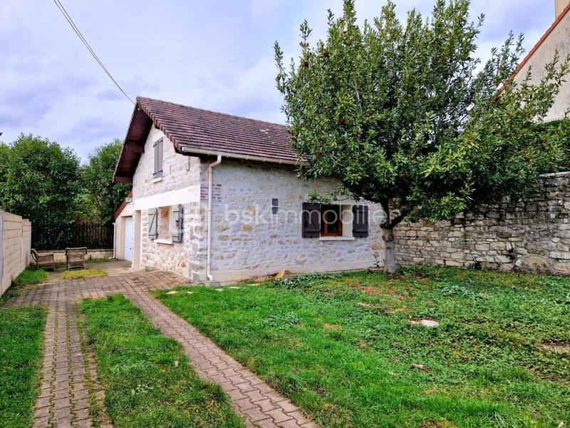 Maison en pierre - 44 m² - 4 pièces