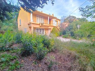 Maison traditionnelle - 124 m² - 4 pièces