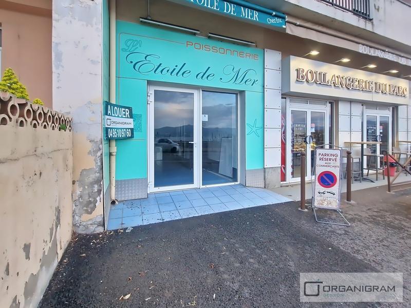Local commercial - 82 m²