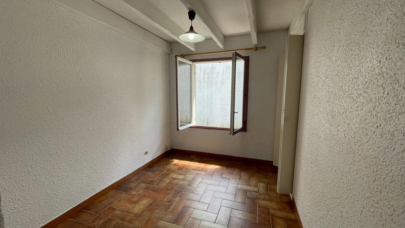 Chambre - 115 m² - 8 pièces