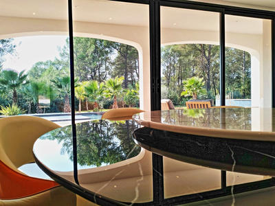 Villa - 350 m² - 9 pièces