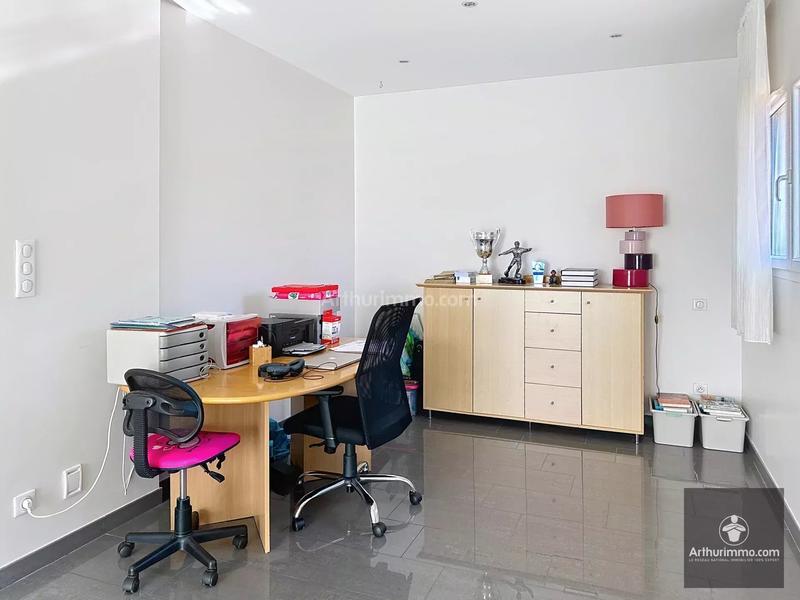 Maison - 200 m² - 9 pièces