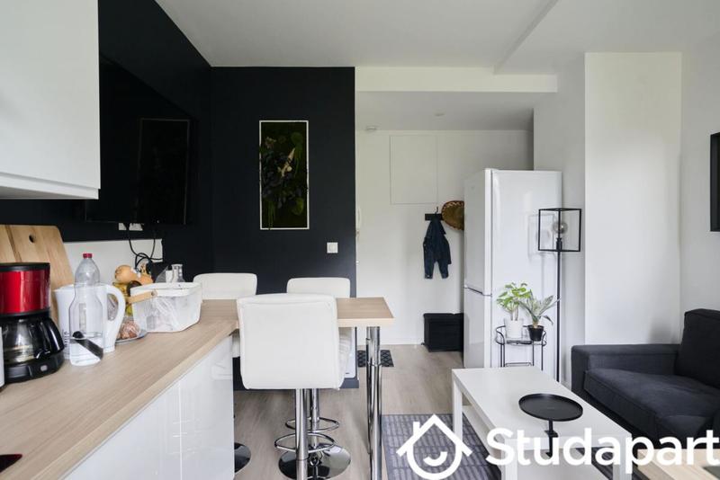 Chambre - 11 m² - 1 pièce