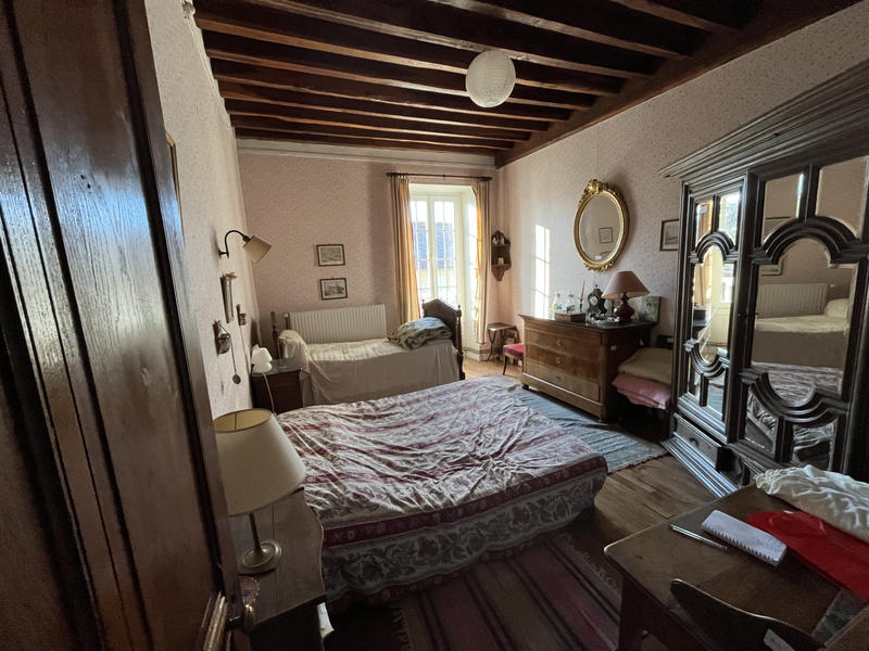 Maison - 254 m² - 4 pièces