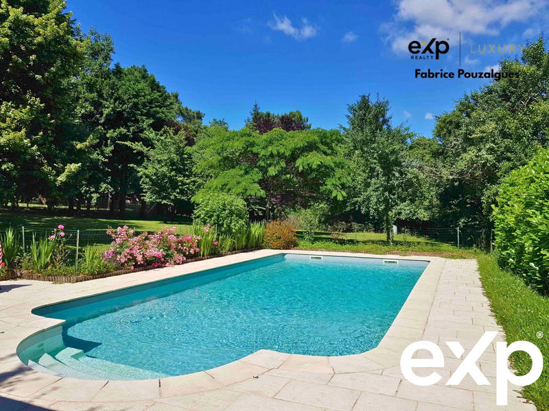 Maison - 170 m² - 7 pièces