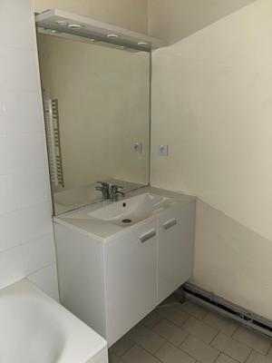 Appartement - 64 m² - 2 pièces