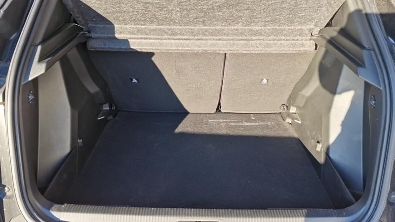 Peugeot 2008 Business bluehdi 130 ss eat8 active