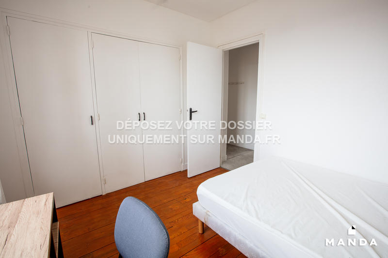 Chambre - 12 m² - 4 pièces