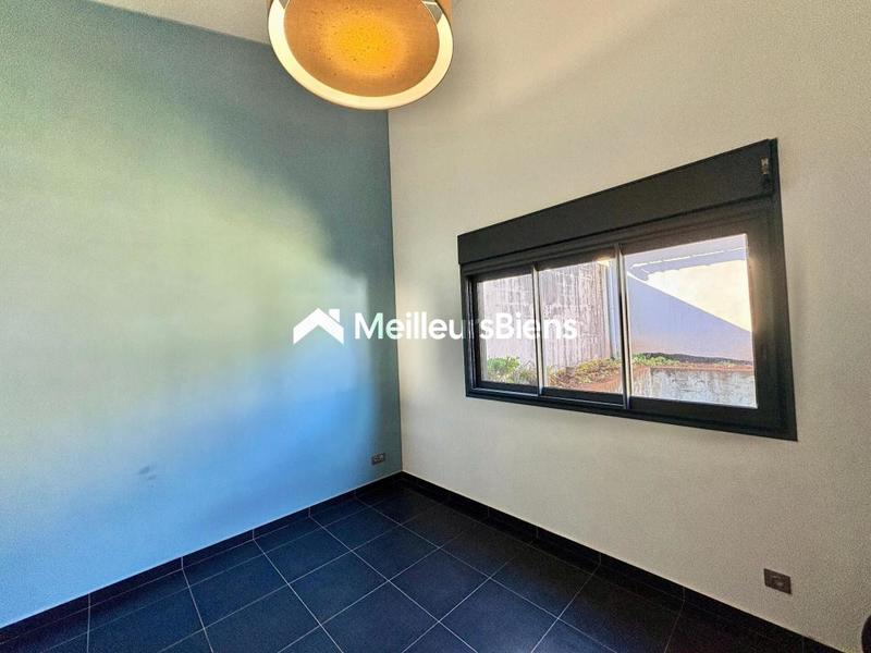 Maison d'architecte - 230 m² - 9 pièces