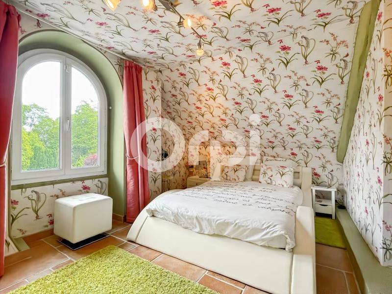 Maison - 203 m² - 7 pièces