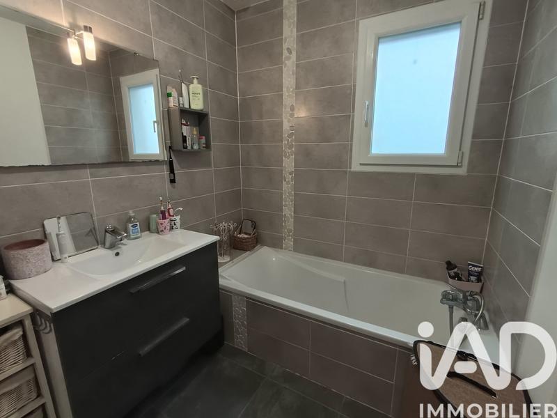 Maison - 88 m² - 4 pièces