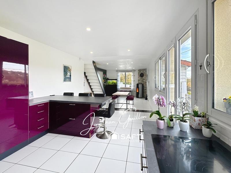 Maison - 192 m² - 6 pièces