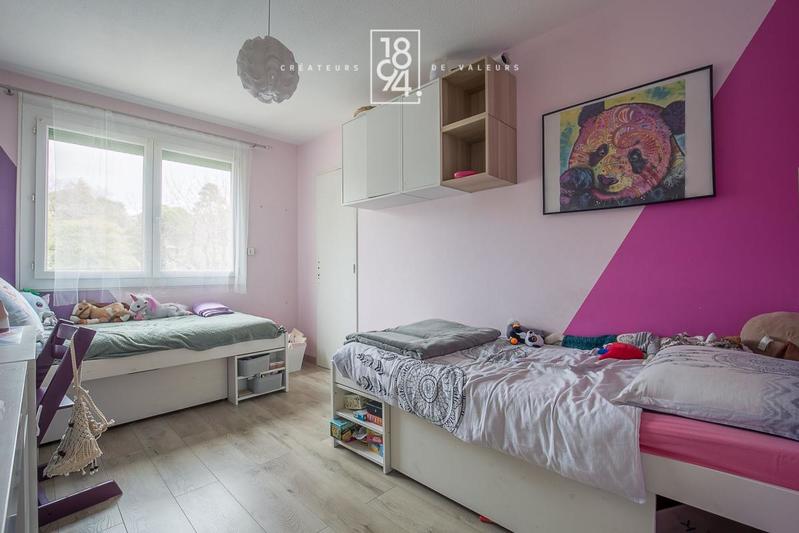 Appartement - 89 m² - 5 pièces