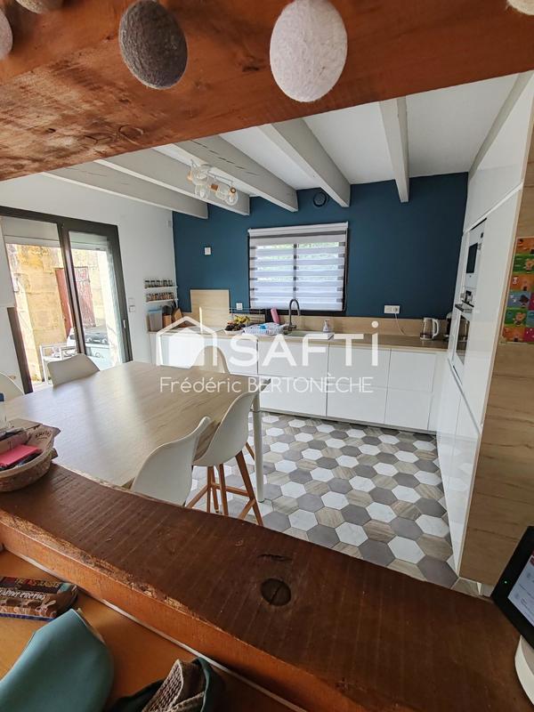 Maison - 180 m² - 7 pièces