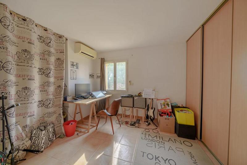 Appartement - 98 m² - 4 pièces