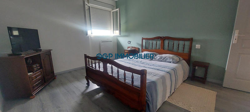 Maison - 203 m² - 8 pièces