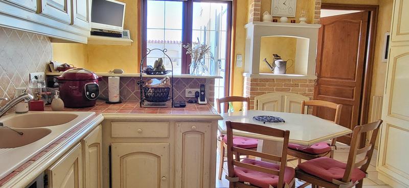 Maison traditionnelle - 166 m² - 6 pièces