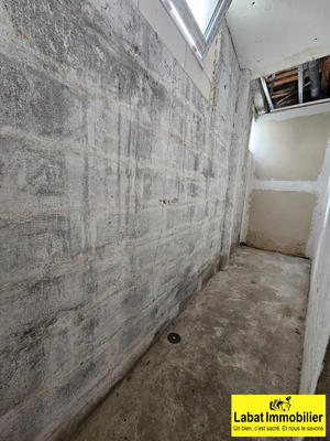 Parking / Garage - 45 m²