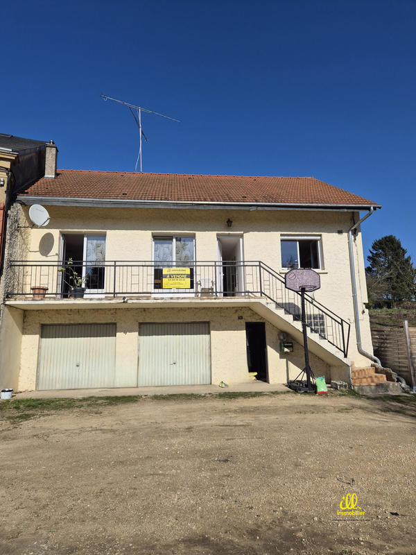 Maison - 96 m² - 5 pièces