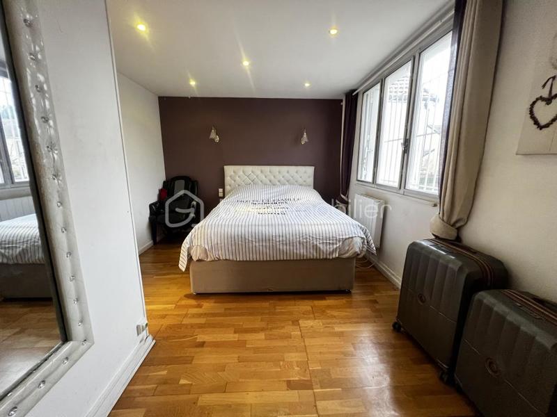 Maison - 155 m² - 7 pièces